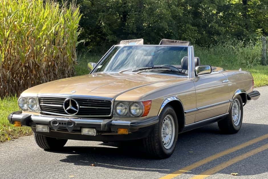 1982 Mercedes-Benz R107 SL sold for $15,650