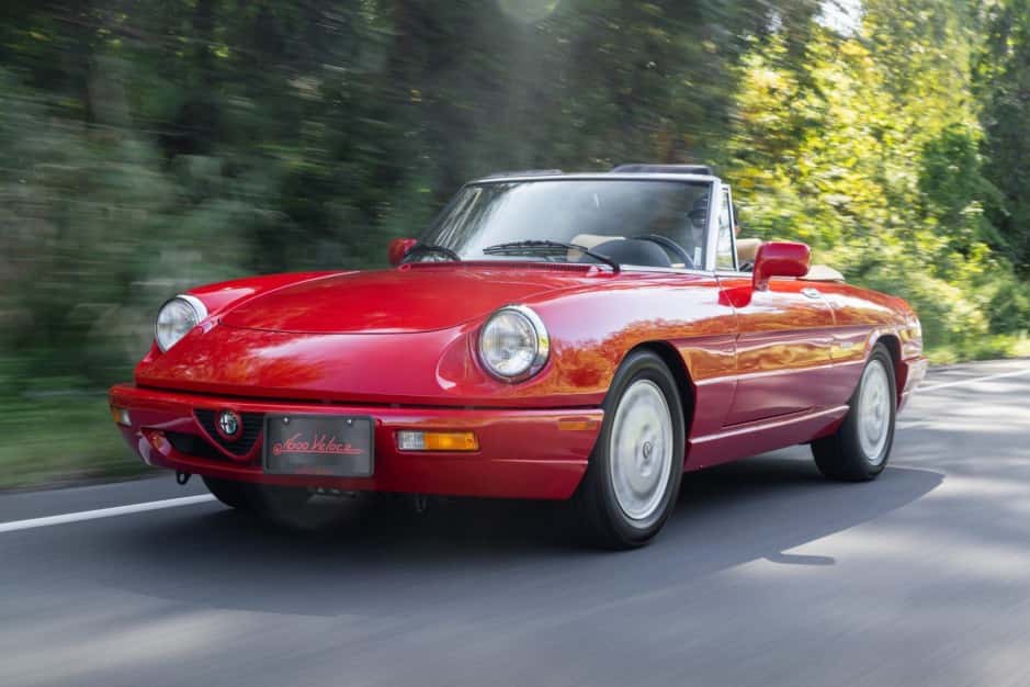 1991 Alfa Romeo 105/115 Spider Series 4 sold for $33,500