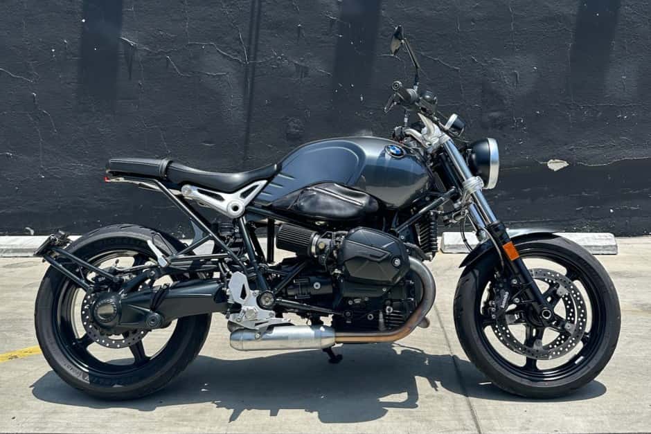 2021 BMW Motorcycles sold for $8,600