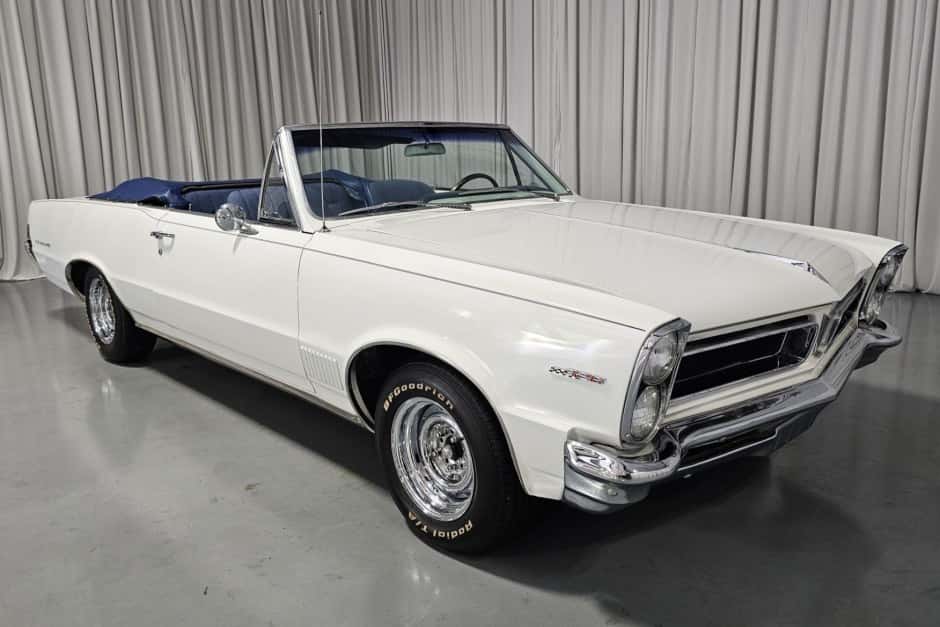 1965 Pontiac Tempest / LeMans sold for $18,000