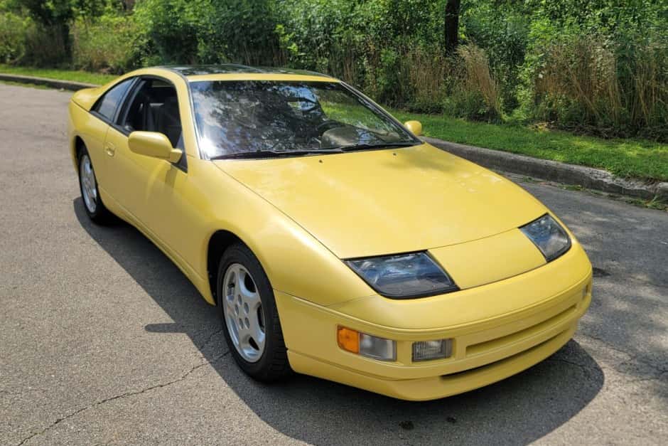 1990 Nissan Z32 300ZX sold for $11,357