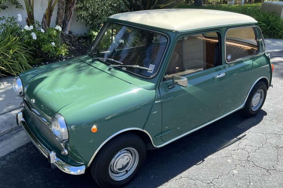 1967 Mini Mk I & Mk II sold for $17,500