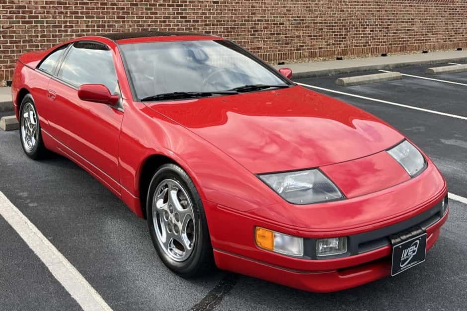 1990 Nissan Z32 300ZX sold for $18,750