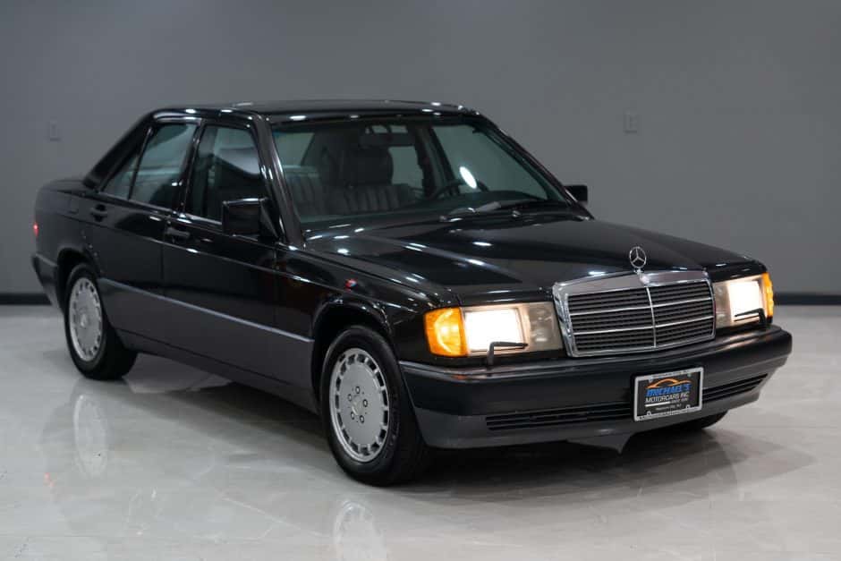 1989 Mercedes-Benz W201 190 sold for $7,100