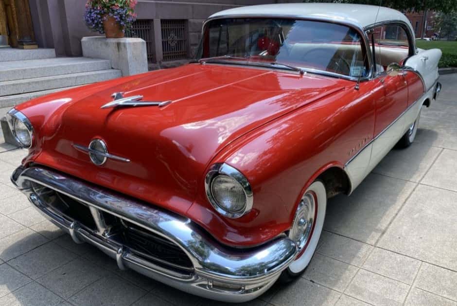 1956 Oldsmobile 88 sold for $10,425