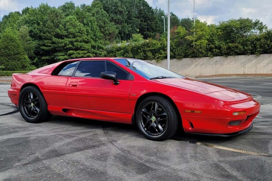 1994 Lotus Esprit sold for $30,000
