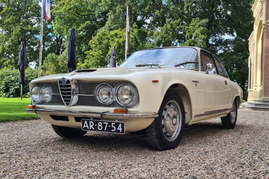 1965 Alfa Romeo 106-Series 2600 sold for $32,750