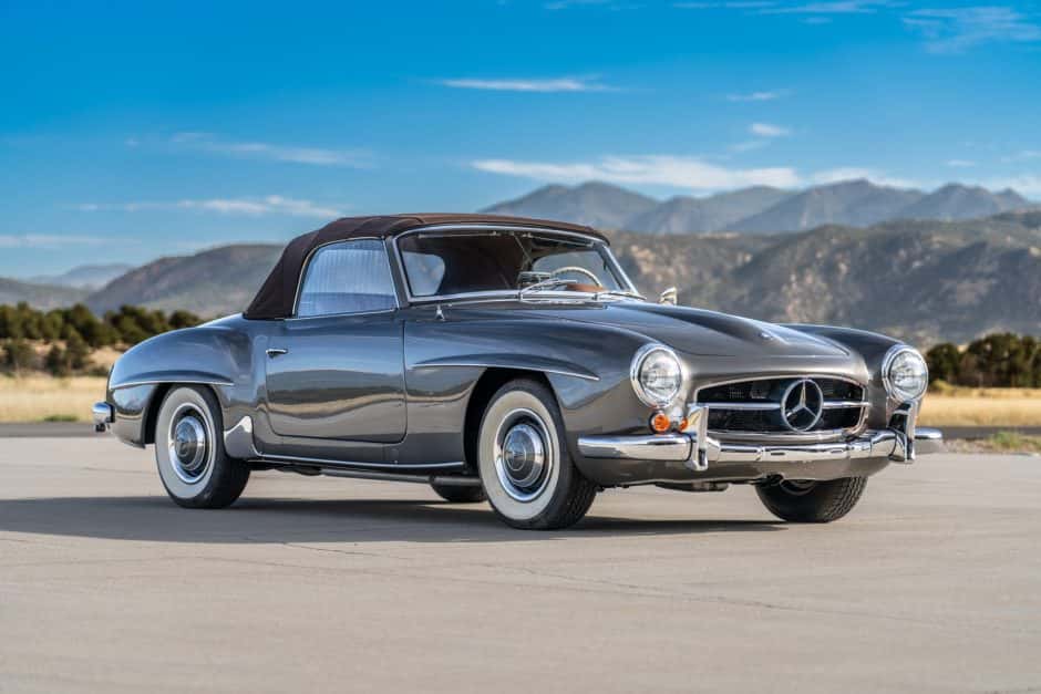 1962 Mercedes-Benz 190SL sold for $211,000