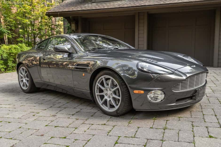 2004 Aston Martin Vanquish sold for $60,500