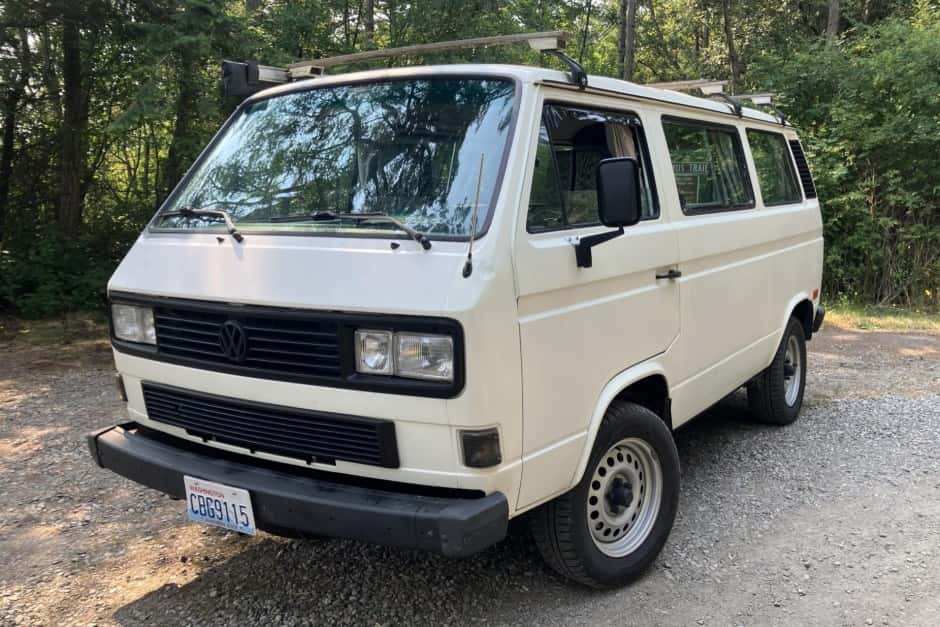 1986 Volkswagen Vanagon sold for $8,200