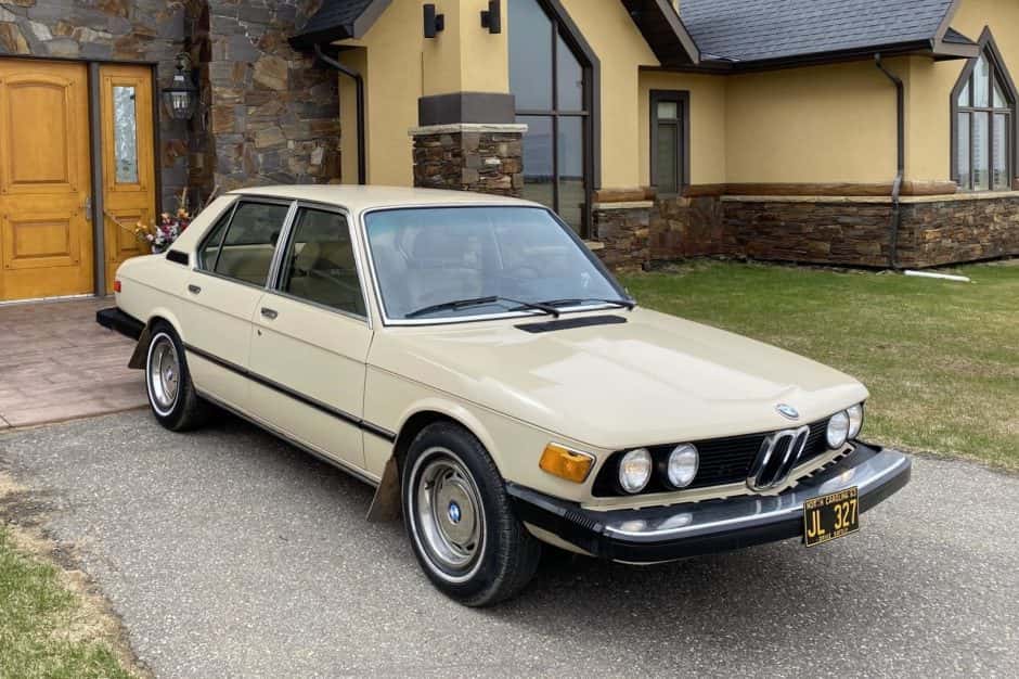 1976 BMW E12 5-Series sold for $6,800