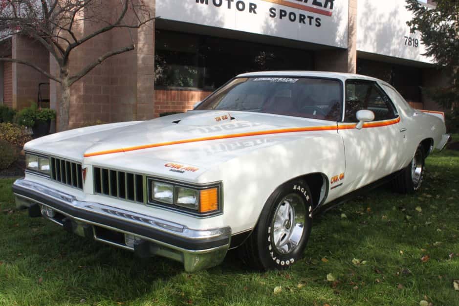 1977 Pontiac Tempest / LeMans sold for $46,000