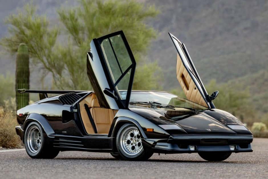 1989 Lamborghini Countach sold for $512,000