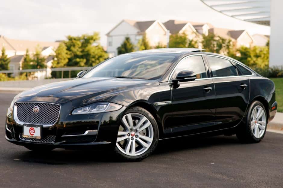 2016 Jaguar X351 XJ (2010-2019) sold for $25,500