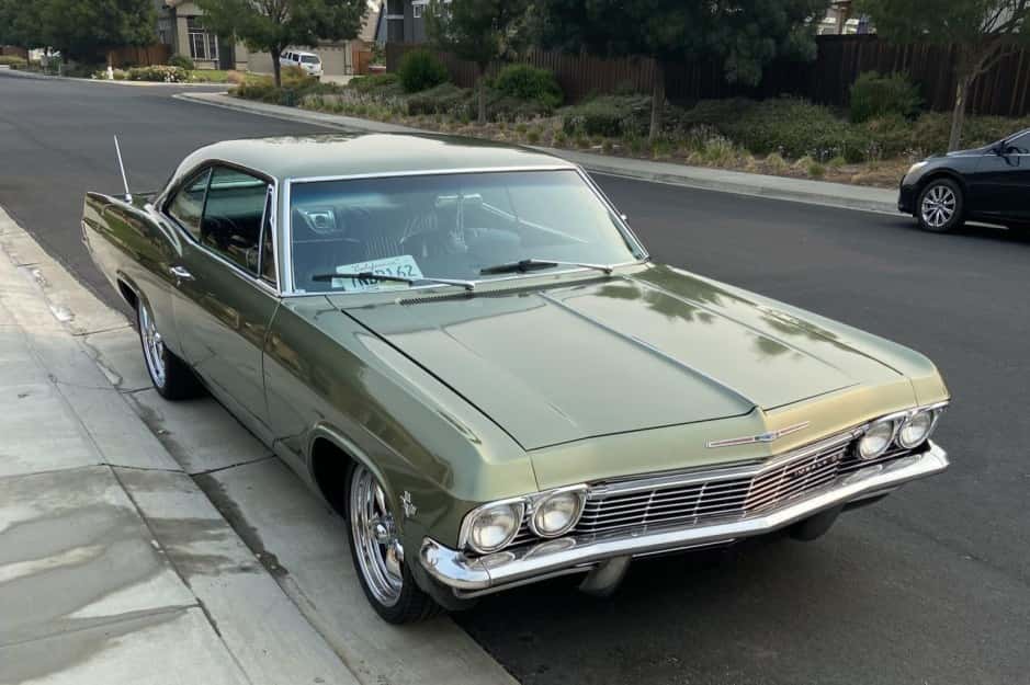 1965 Chevrolet Impala sold for $20,250