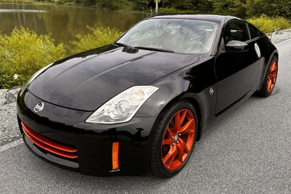 2006 Nissan 350Z sold for $10,500