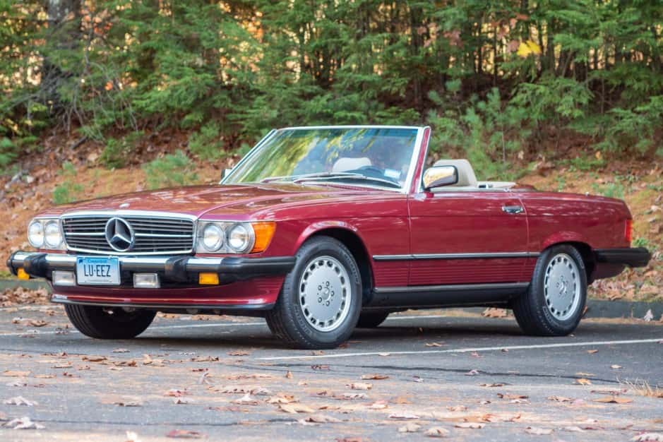 1989 Mercedes-Benz R107 SL sold for $32,000