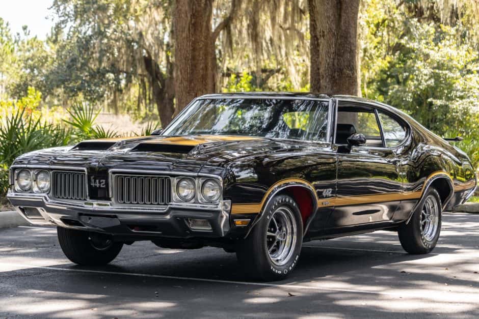 1970 Oldsmobile 442 sold for $65,000