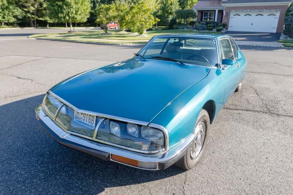 1971 Citroen SM sold for $33,400