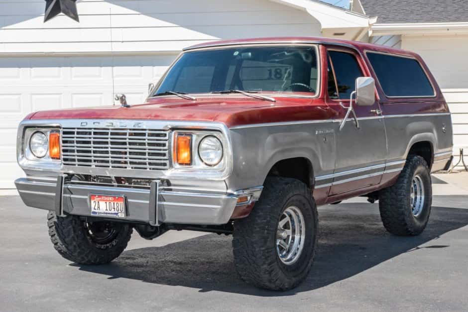 1978 Dodge Ramcharger / Plymouth Trail Duster sold for $16,000
