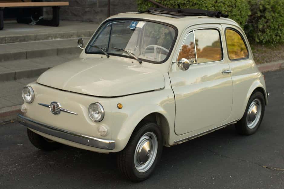 1967 Fiat Nuova 500 (1957-1975) sold for $13,001