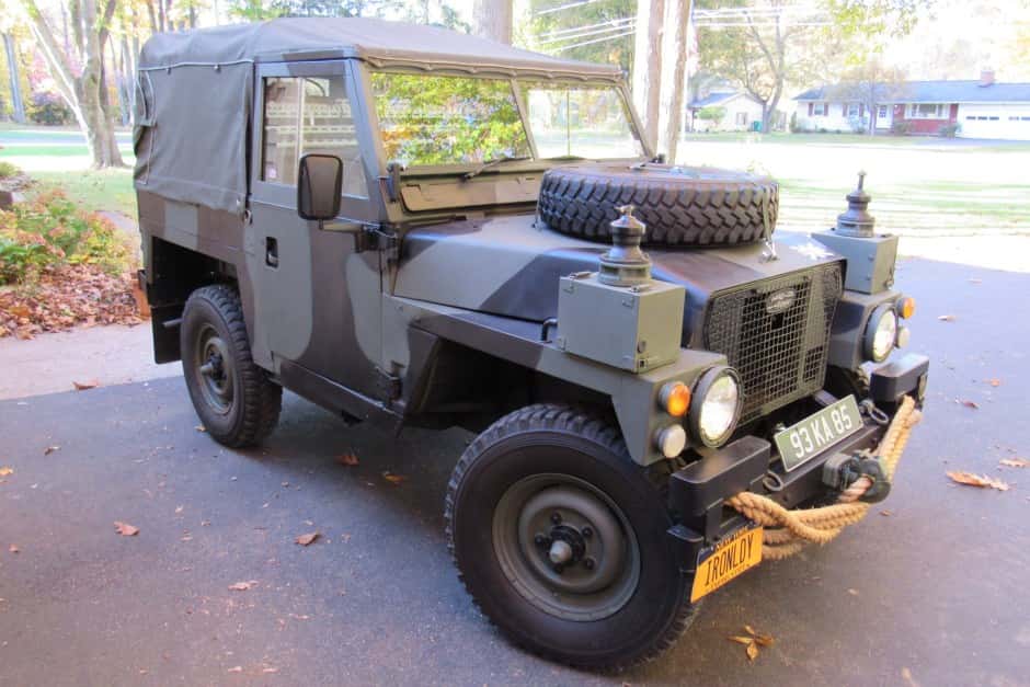 1983 Land Rover Series 88 sold for $21,000