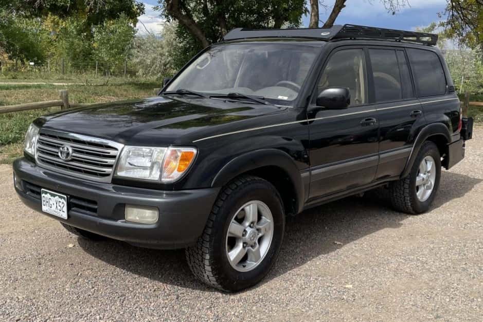 2003 Toyota Land Cruiser 100-Series sold for $15,000