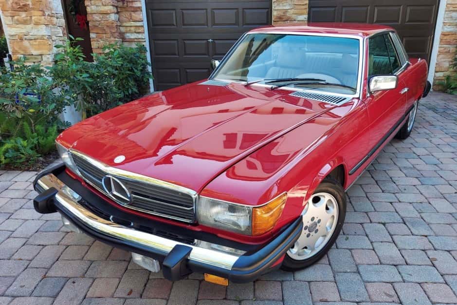 1977 Mercedes-Benz C107 SLC sold for $9,500