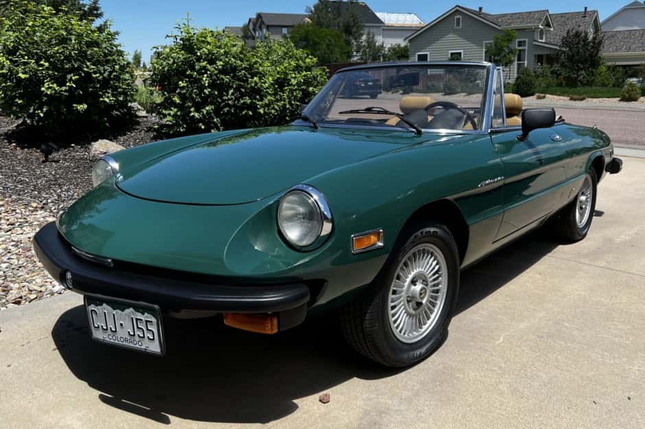 1980 Alfa Romeo 105/115 Spider Series 2 sold for $12,000