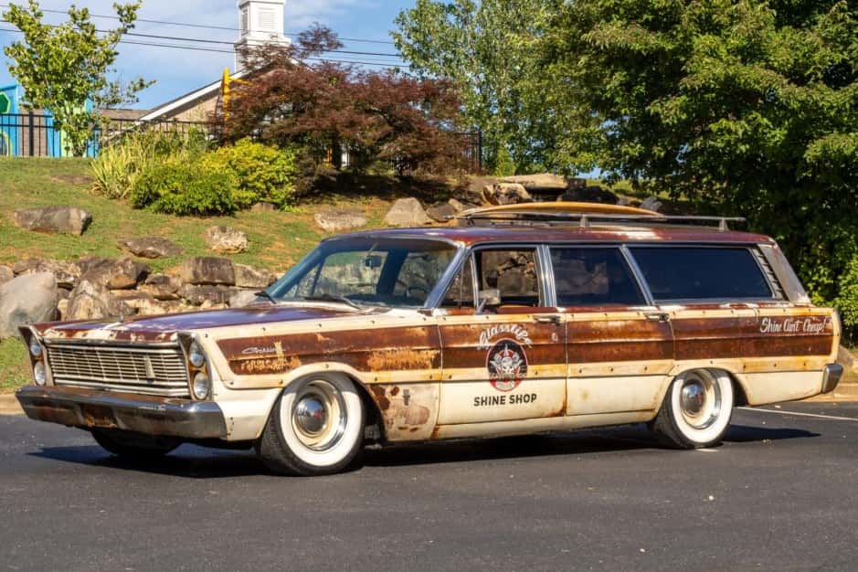 1965 Ford Galaxie sold for $8,888
