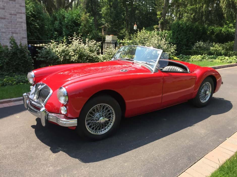 1962 MG MGA sold for $17,750