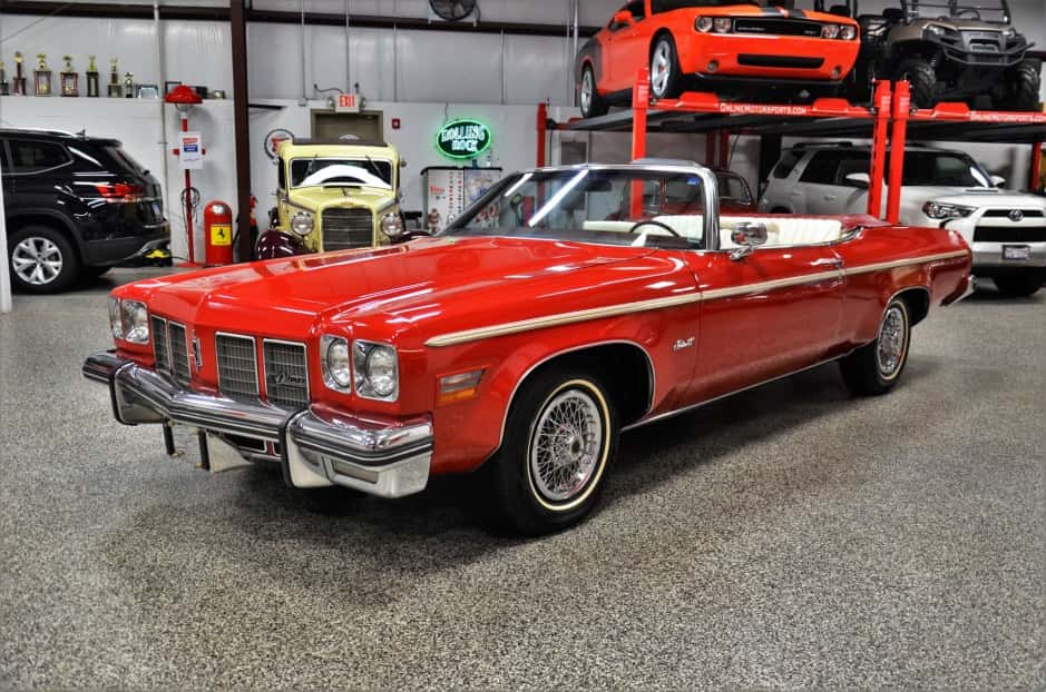 1975 Oldsmobile 88 sold for $16,000