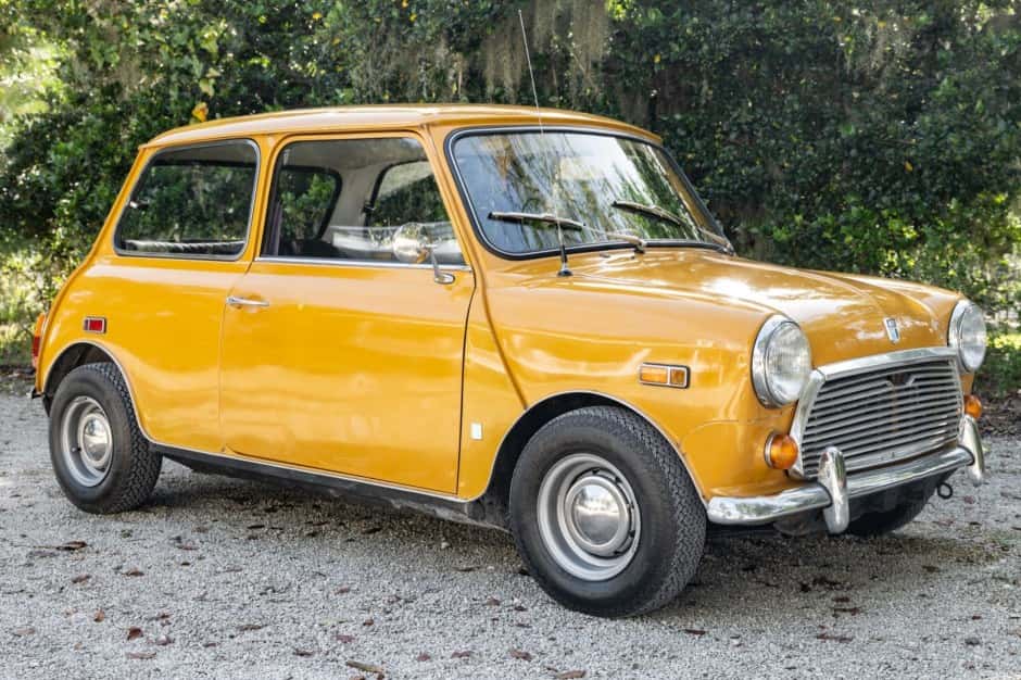 1972 Mini Mk III-Mk V sold for $11,800