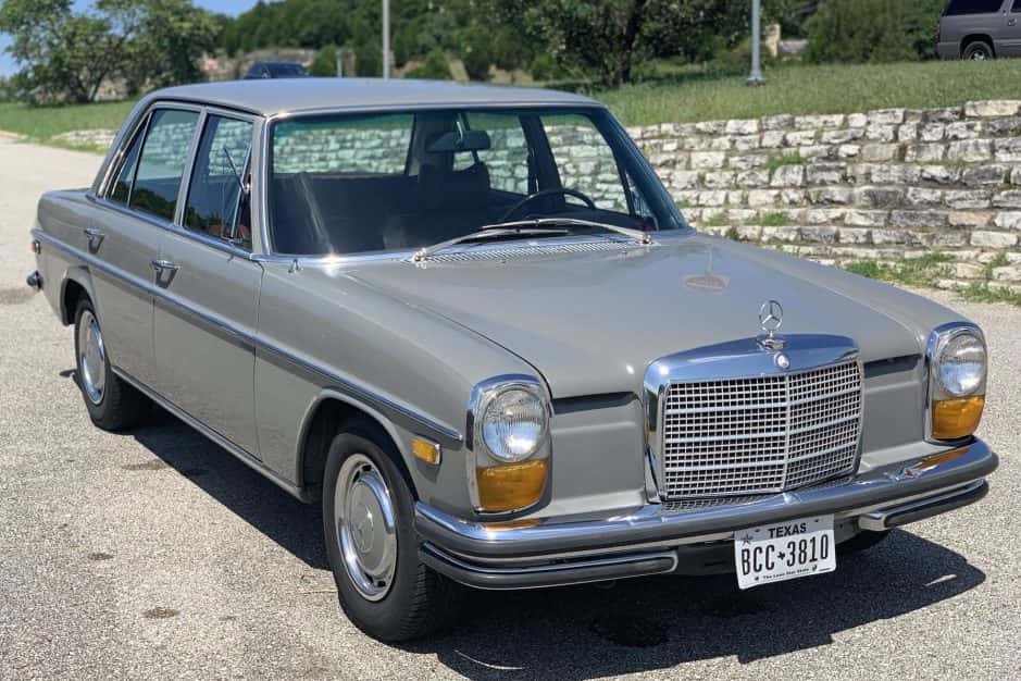 1969 Mercedes-Benz W114 & W115 sold for $9,700