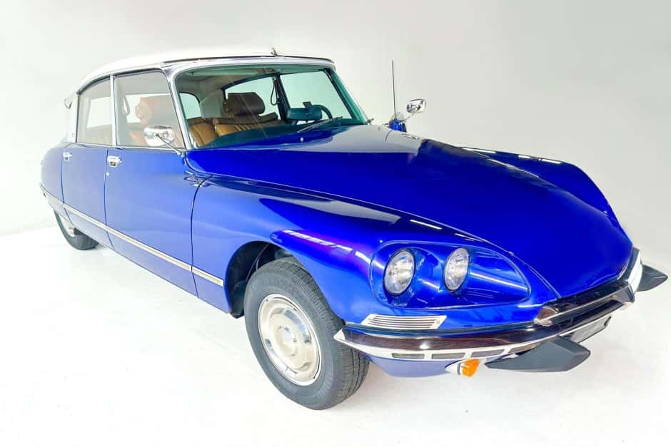 1972 Citroen DS sold for $34,250
