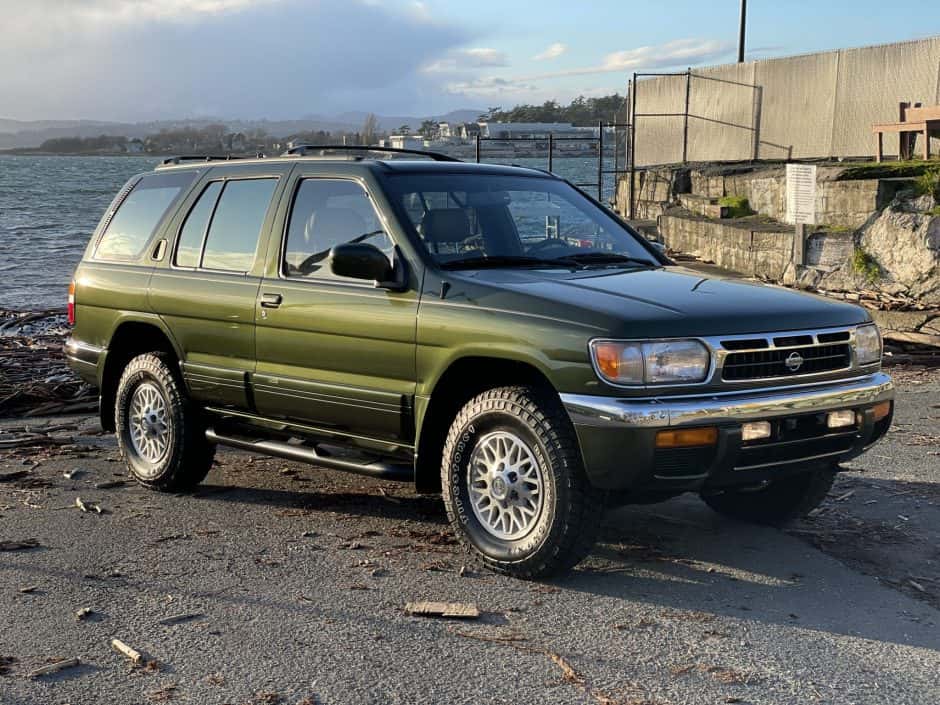 1998 Nissan Pathfinder sold for $7,200