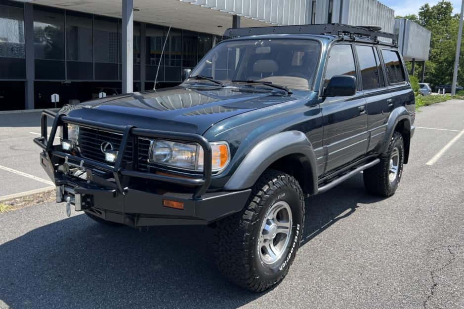 1997 Lexus LX450 sold for $8,100