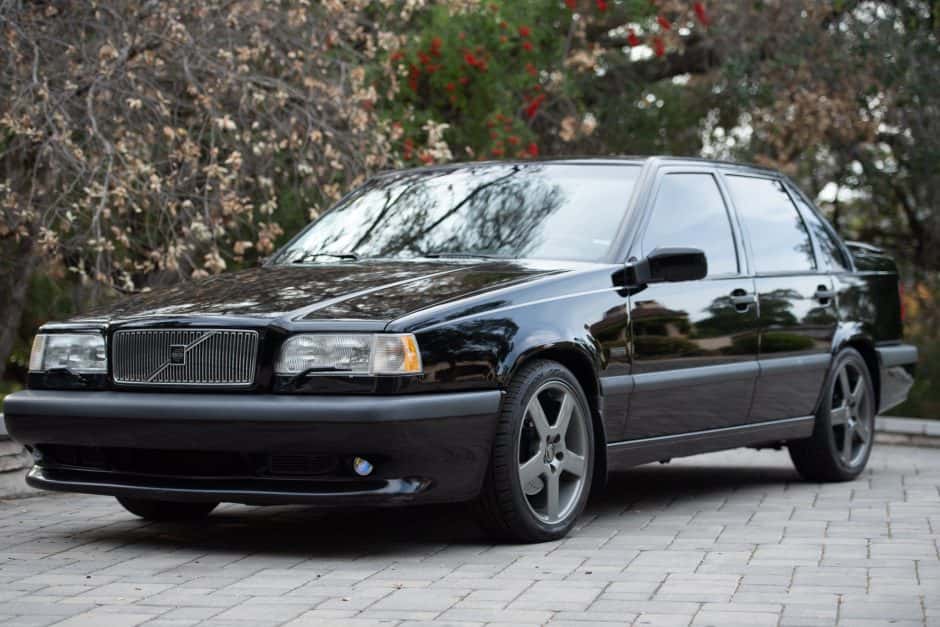 1995 Volvo 850 sold for $12,250