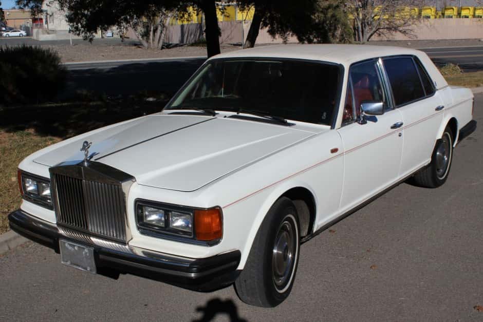 1981 Rolls-Royce SZ Silver Spirit & Silver Spur sold for $23,001
