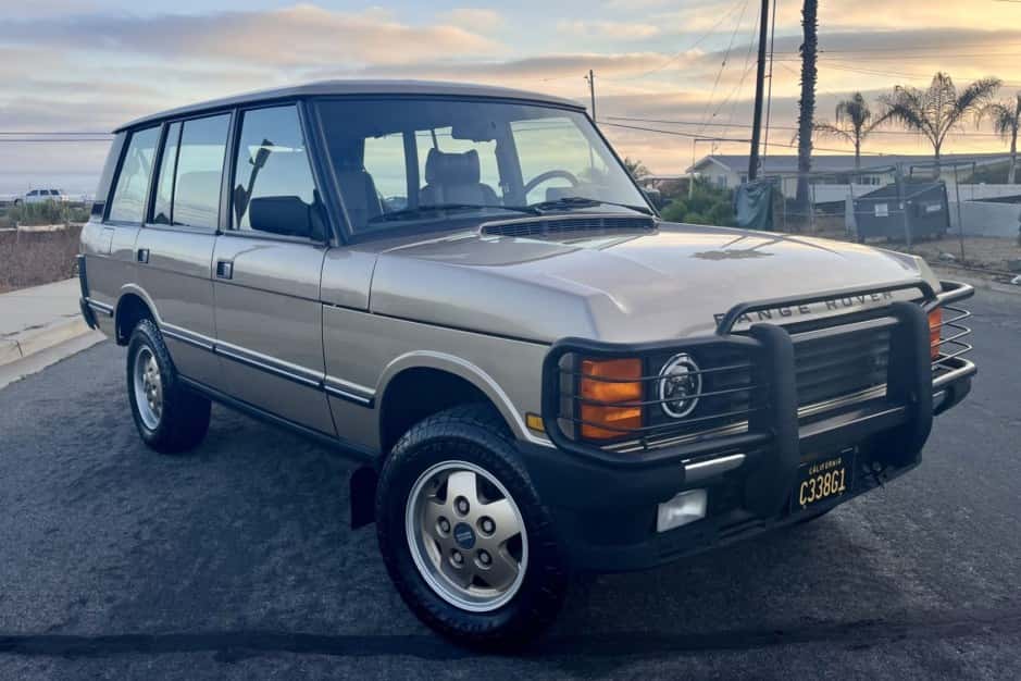 1993 Land Rover Range Rover Classic sold for $31,000