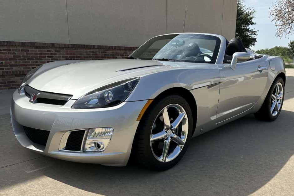2007 Saturn Sky sold for $22,000