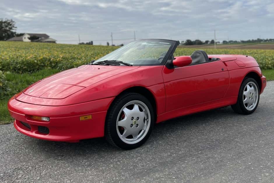 1991 Lotus Elan M100 sold for $25,500
