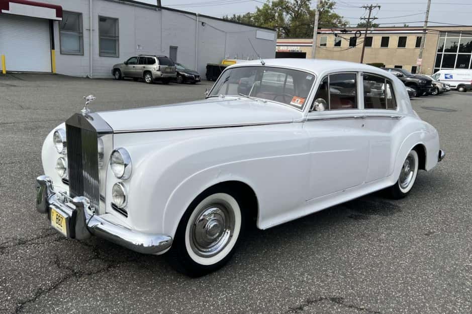 1960 Rolls-Royce Silver Cloud & Phantom V sold for $31,250