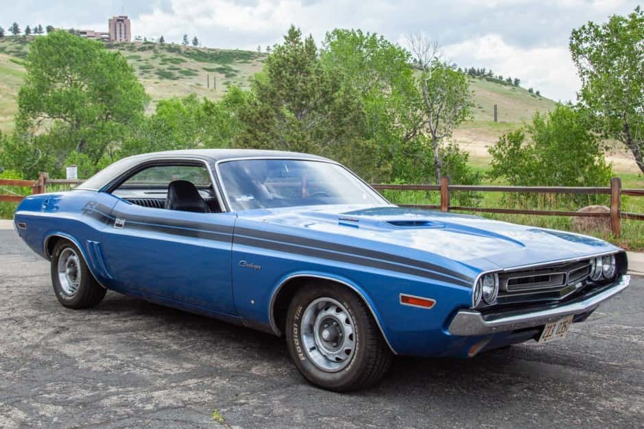 1971 Dodge Challenger (1970-1974) sold for $32,500