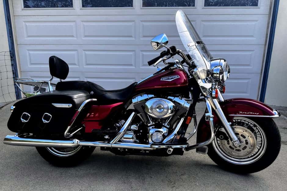 1999 Harley-Davidson Touring sold for $7,600