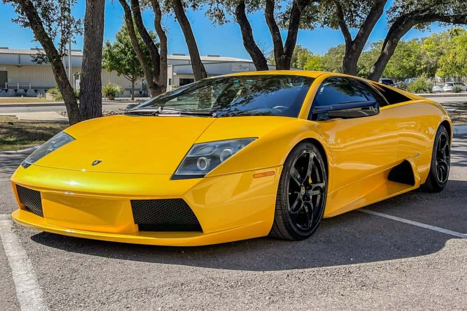 2004 Lamborghini Murciélago sold for $152,000