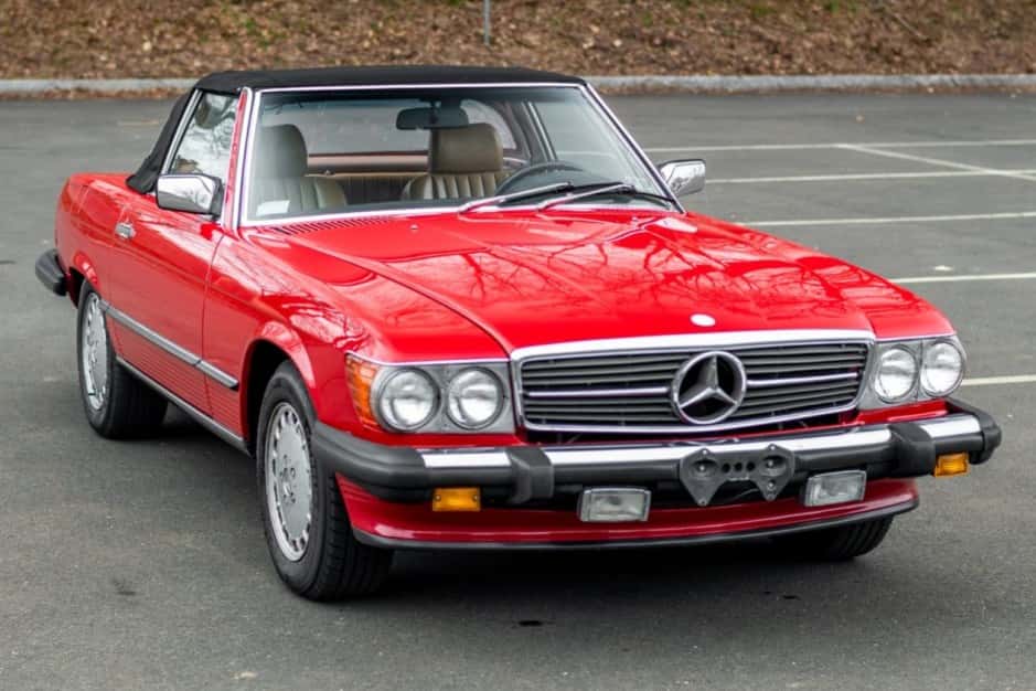 1989 Mercedes-Benz R107 SL sold for $30,750