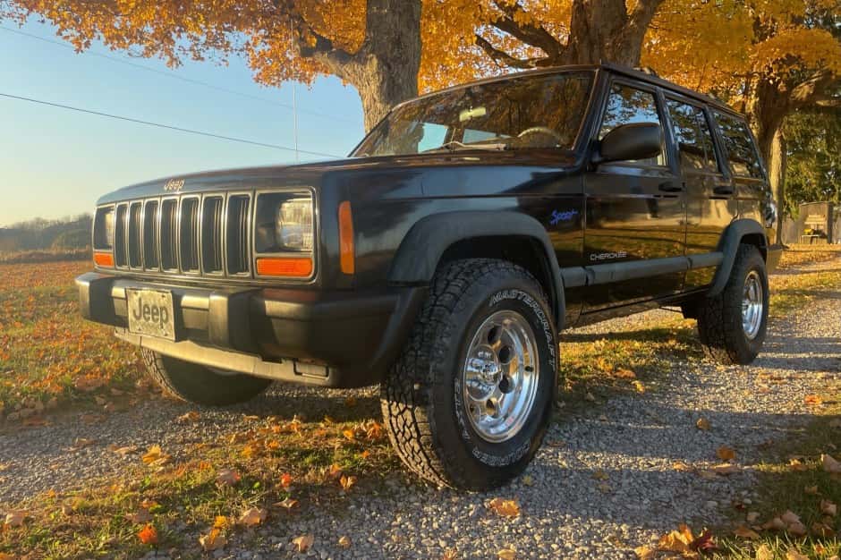 1998 Jeep XJ Cherokee sold for $16,000