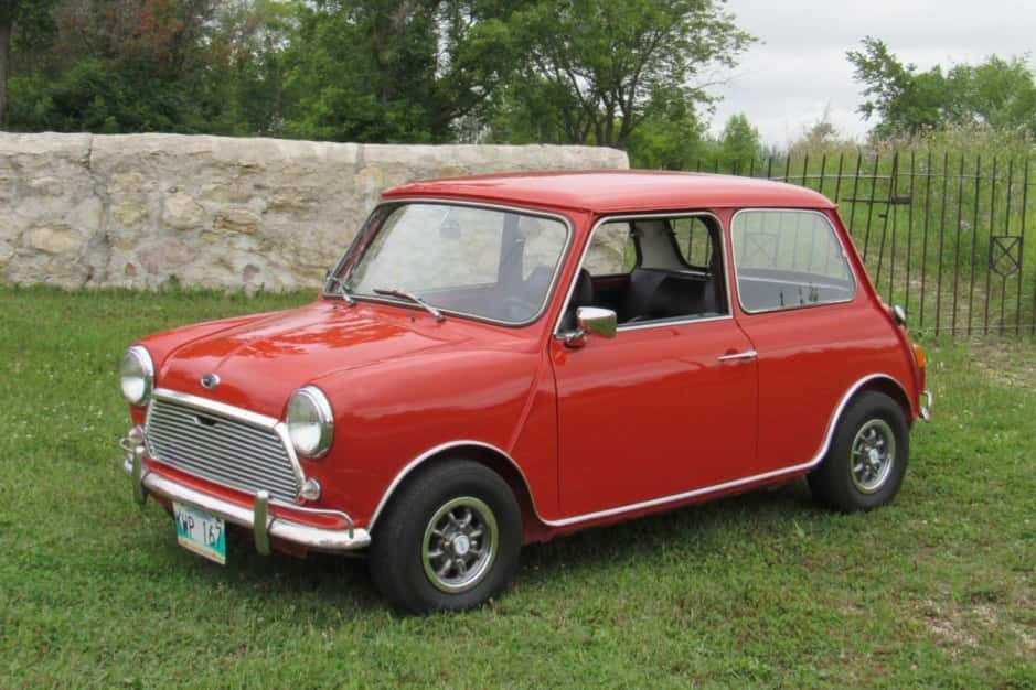 1977 Mini Mk III-Mk V sold for $17,000
