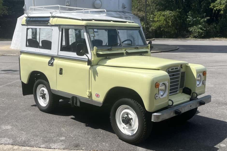 1978 Land Rover Series 88 sold for $11,500